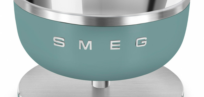 Новые смарт-весы Smeg с подключением к мобильному приложению