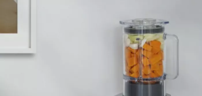Smeg представил мощные блендеры для измельчения льда и замороженных продуктов