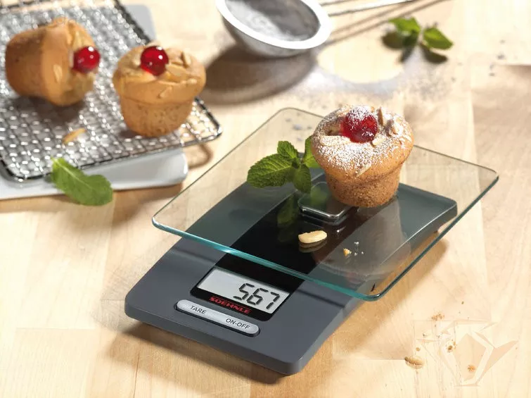 Smeg выпустил компактные складные кухонные весы для небольших кухонь