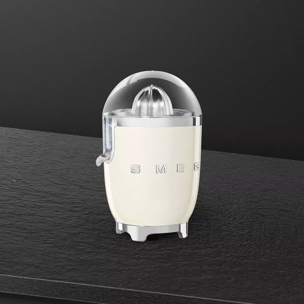 Соковыжималки Smeg получили дополнительные насадки для приготовления сорбетов и смузи